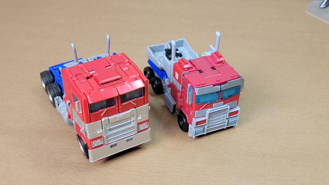 In Hand Image Of Rise Of The Beasts Mainline Optimus Prime Voyager Toy  (22 of 27)